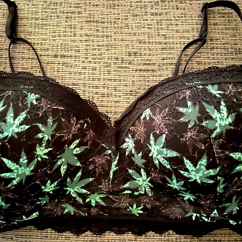 Black sexy lace bra - NWOT - size 38D. Never worn.